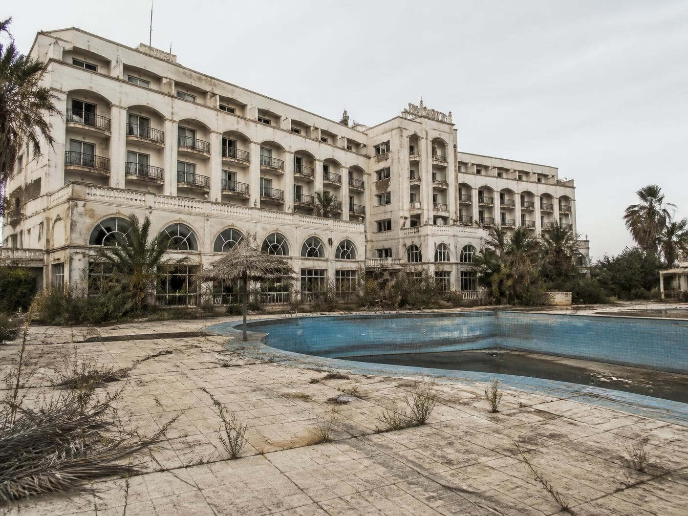 Hospitality & resorts